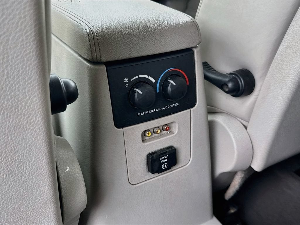 2008 Chrysler Aspen Limited