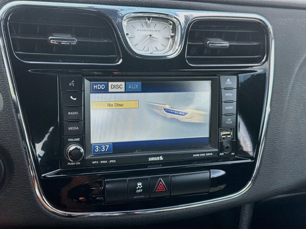 2011 Chrysler 200 Touring