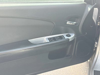 2011 Chrysler 200 Touring