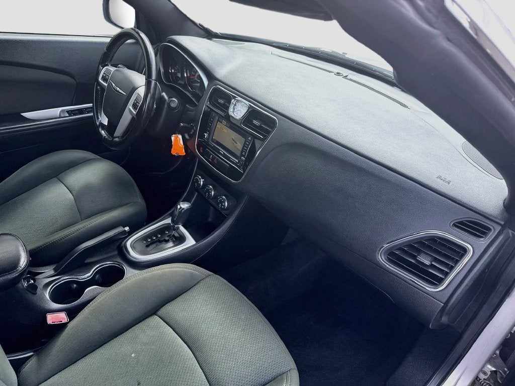 2011 Chrysler 200 Touring