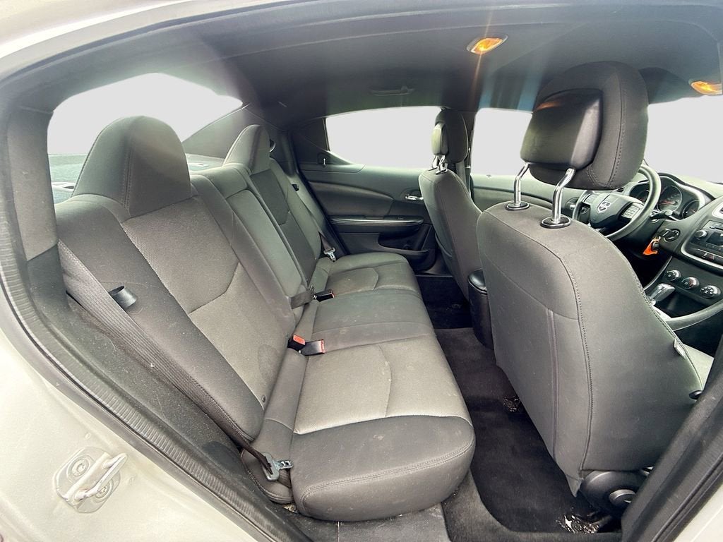 2012 Dodge Avenger SE