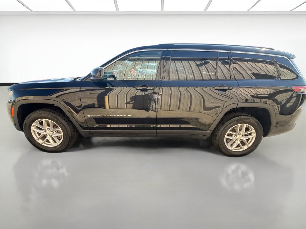 2023 Jeep Grand Cherokee L Laredo 4x4