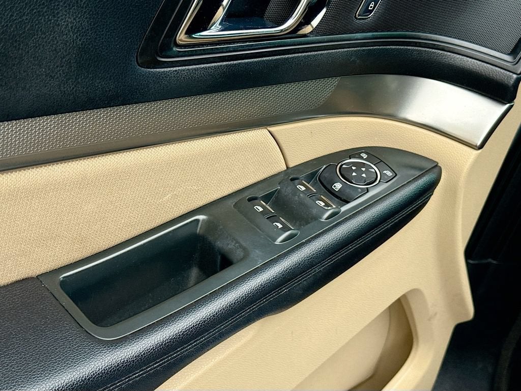 2017 Ford Explorer Base