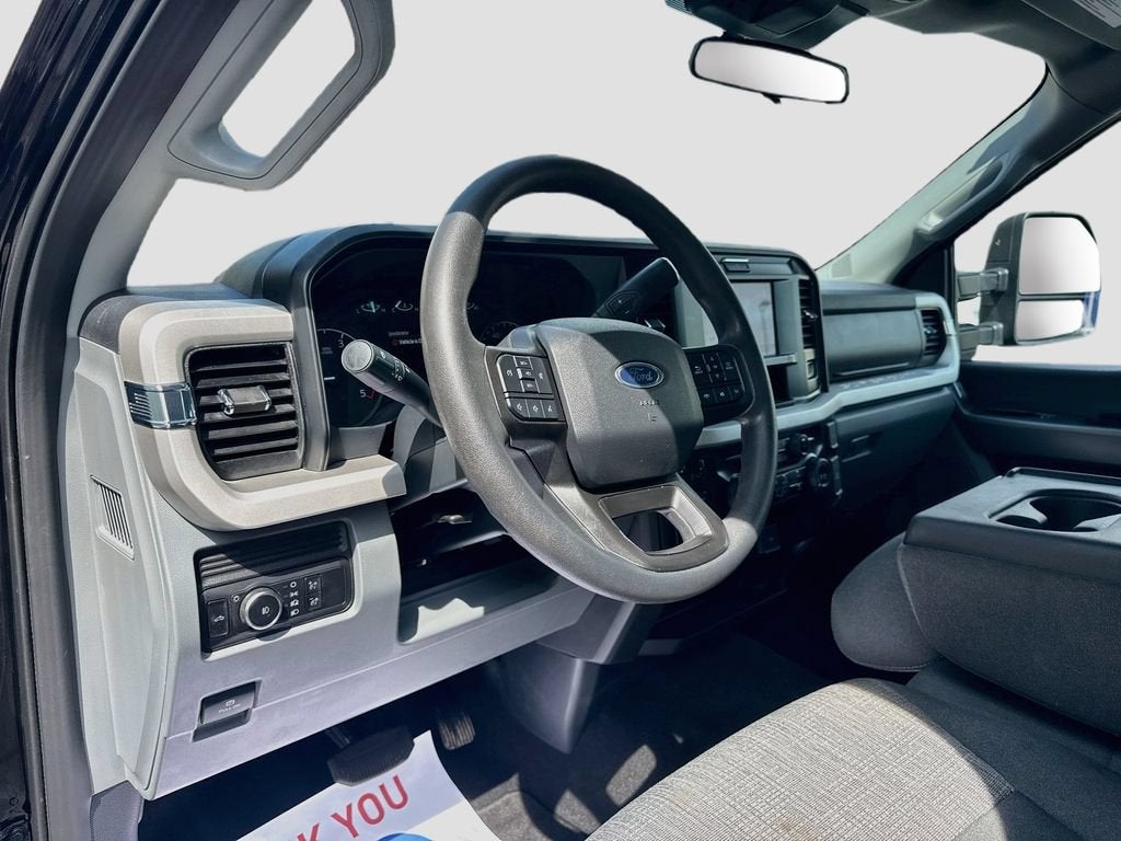 2026 Ford Super Duty F-350 DRW XL