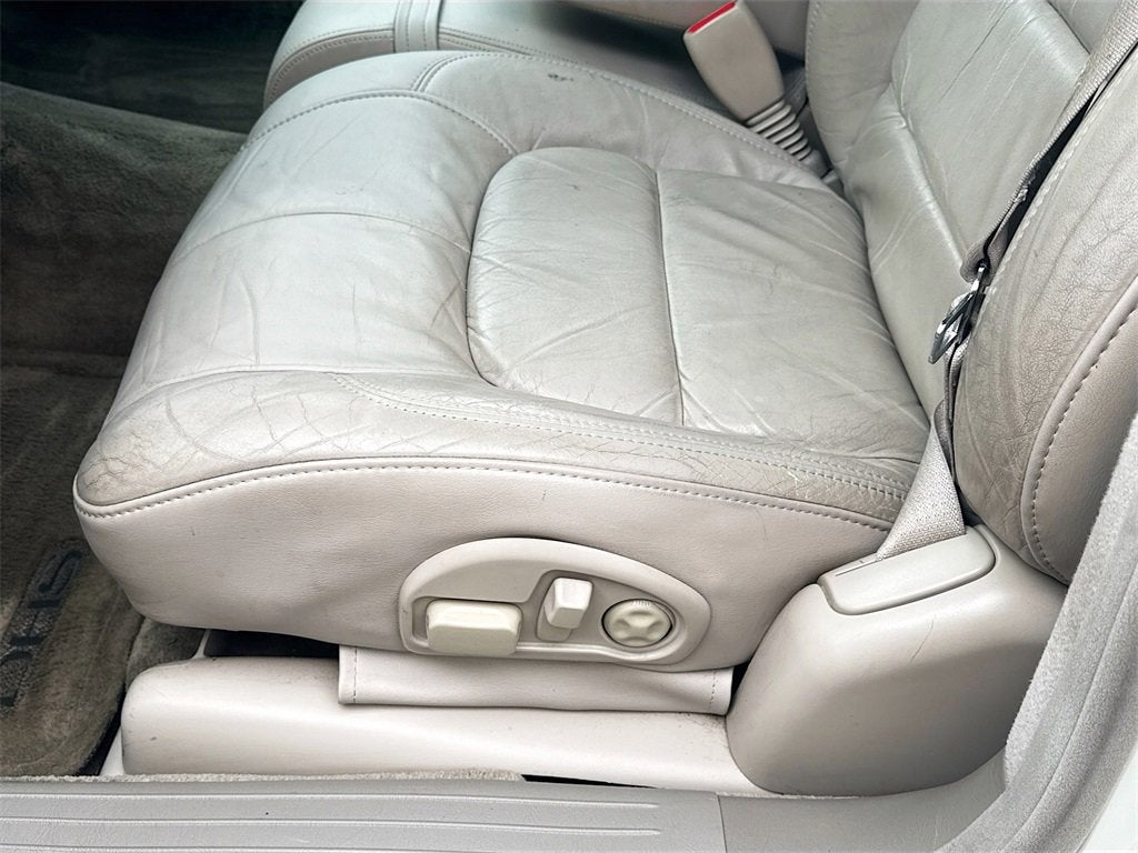 2002 Cadillac Deville DHS