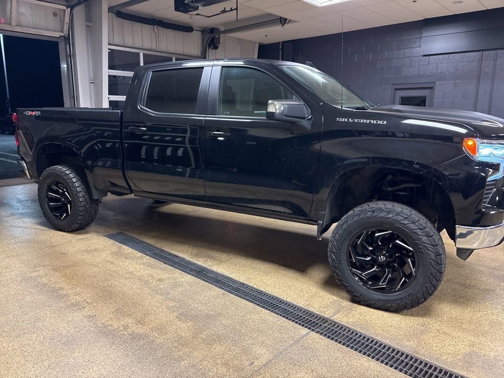 2025 Chevrolet Silverado 1500 LT