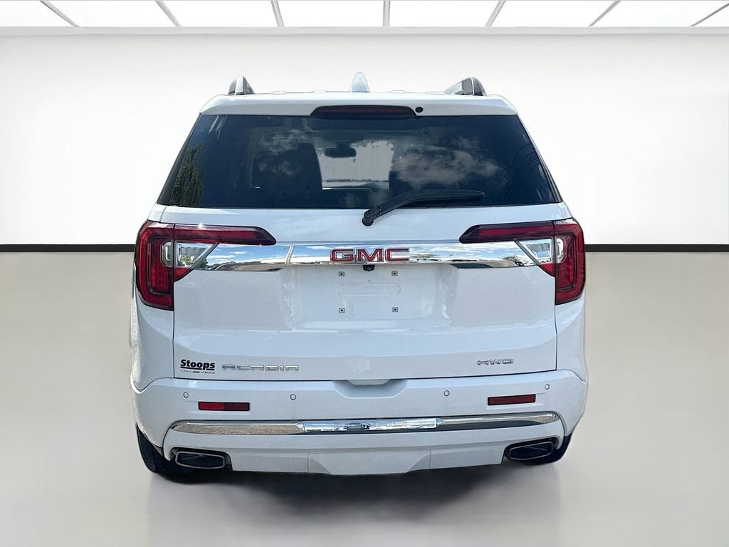 2023 GMC Acadia Denali