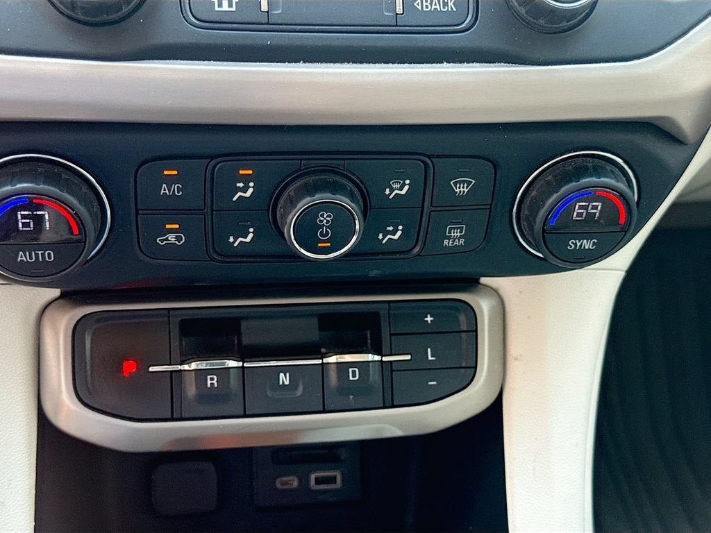 2020 GMC Acadia Denali