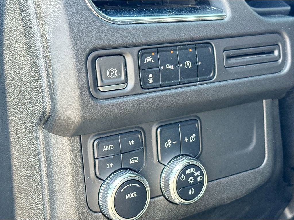 2023 GMC Yukon SLE
