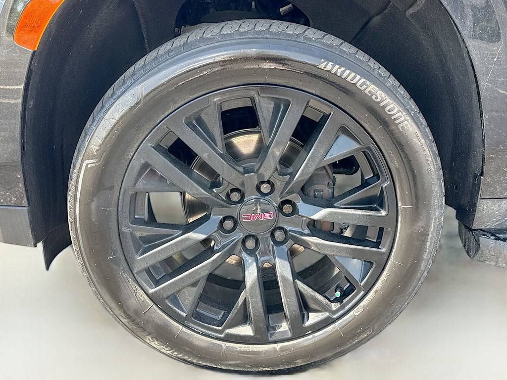 2023 GMC Yukon SLE