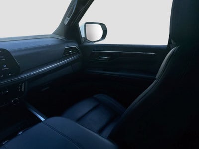 2025 Chevrolet Suburban LT