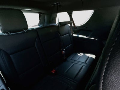 2025 Chevrolet Suburban LT