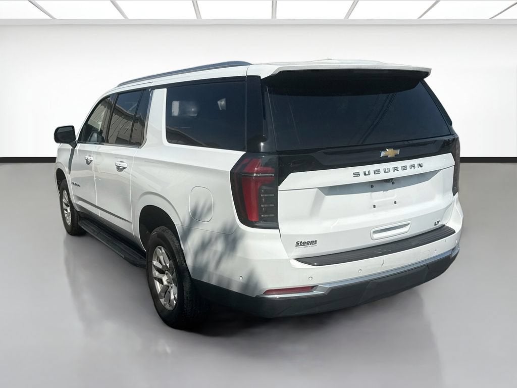 2025 Chevrolet Suburban LT