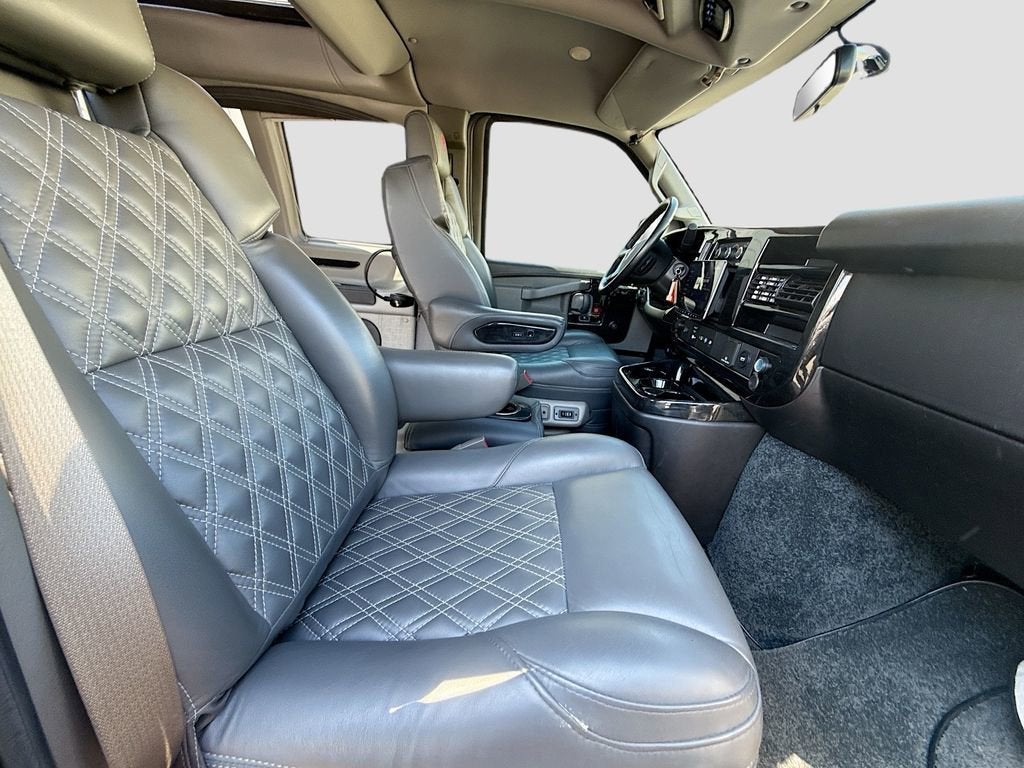 2023 GMC Savana Cargo 2500 Work Van