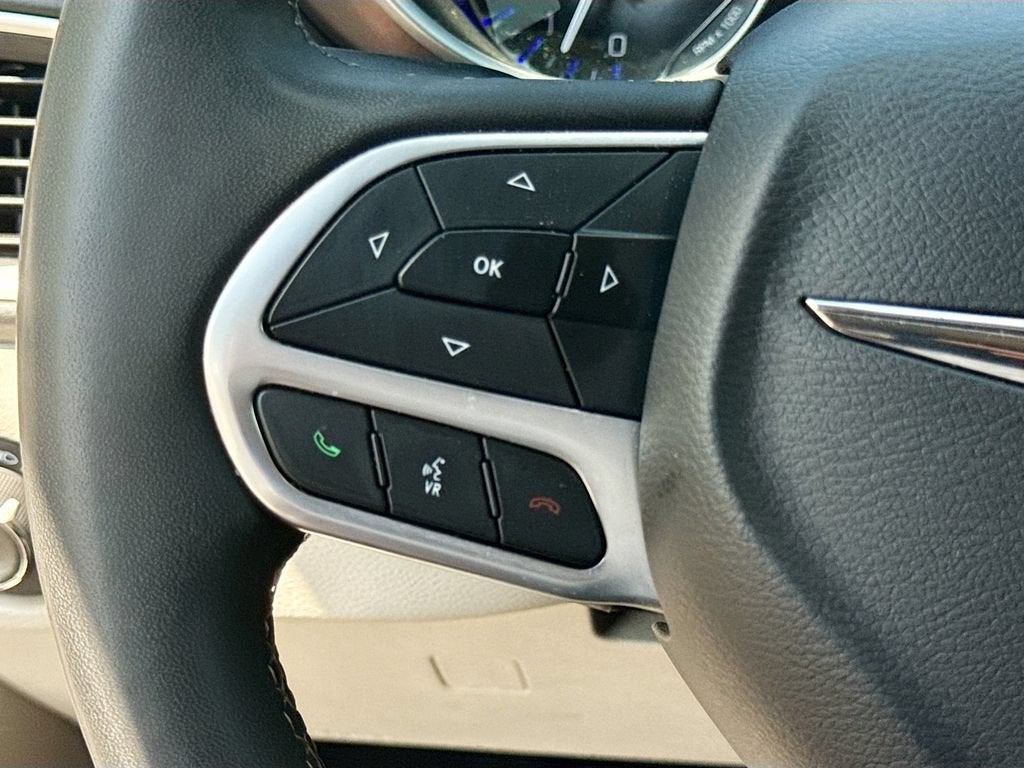 2024 Chrysler Voyager LX