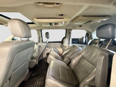 2010 Volkswagen Routan SEL w/Navigation