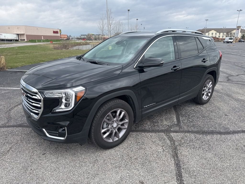 2023 GMC Terrain SLT