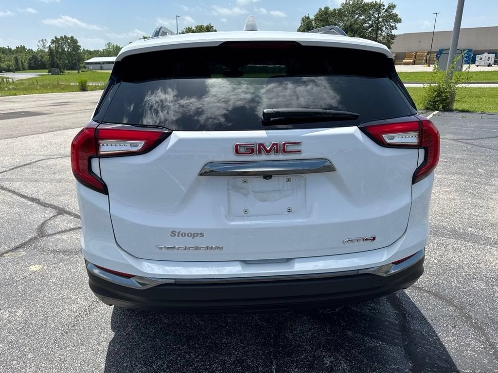 2023 GMC Terrain AT4