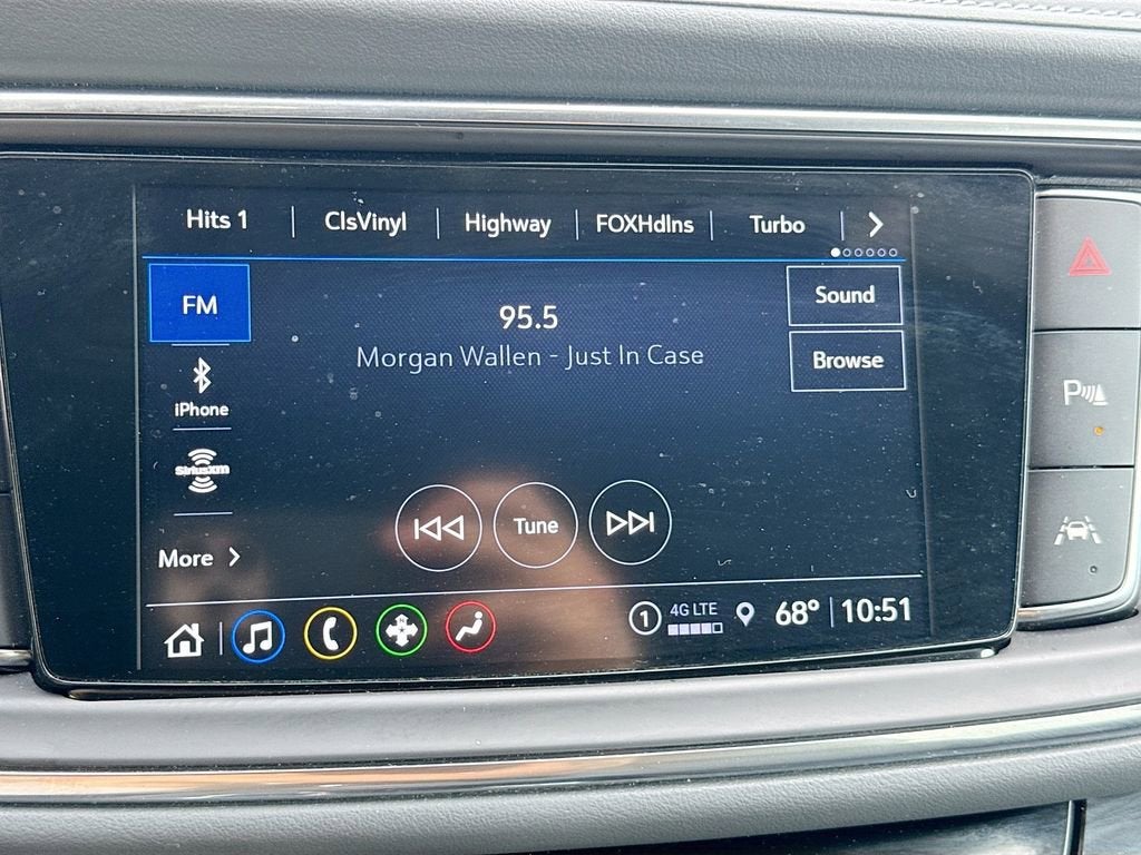 2024 Buick Enclave Essence
