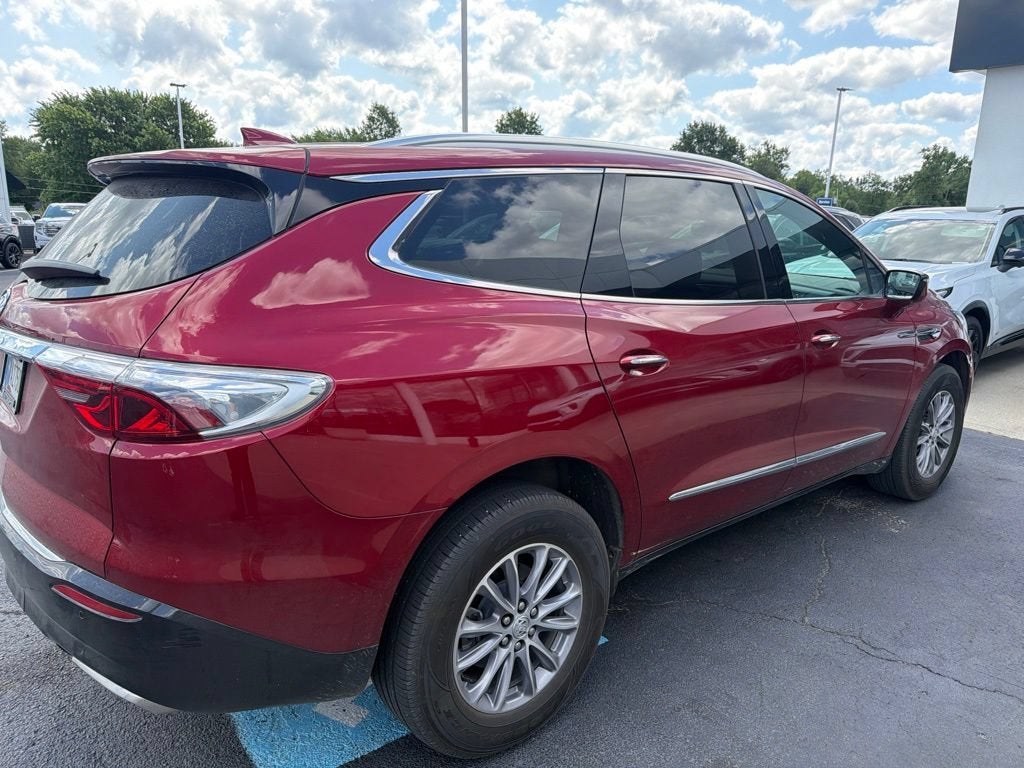2023 Buick Enclave Essence