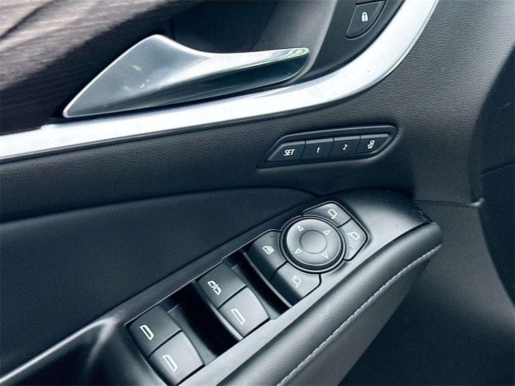 2022 Buick Enclave Avenir