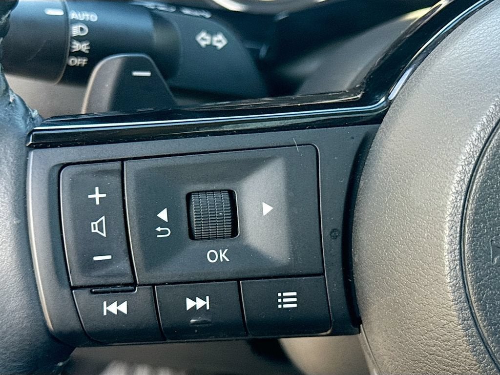 2022 Nissan Pathfinder SV 4WD