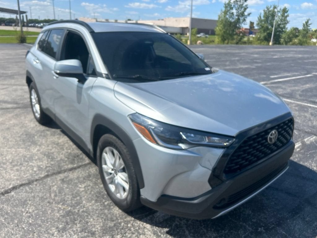 2024 Toyota Corolla Cross LE
