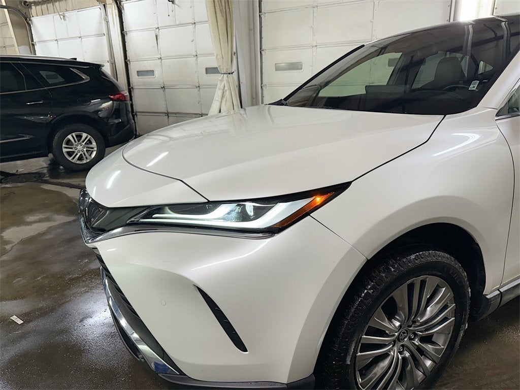 2021 Toyota Venza LE