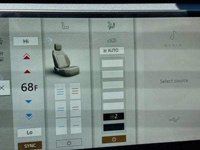 2025 Land Rover Range Rover Velar Dynamic SE