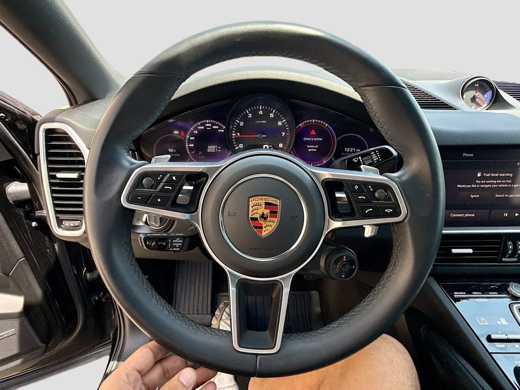 2023 Porsche Cayenne Coupe Platinum Edition