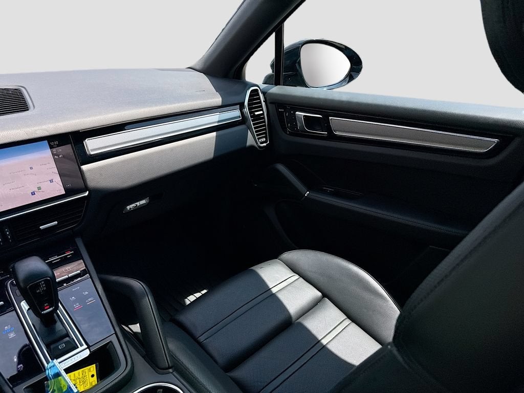 2023 Porsche Cayenne Coupe Platinum Edition