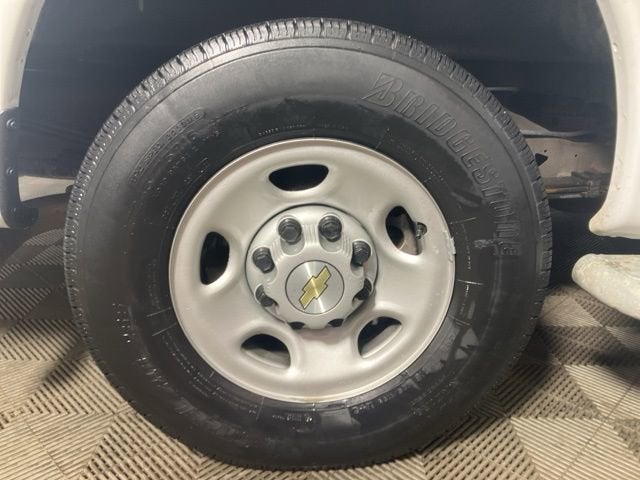 2024 Chevrolet Express Cargo 2500 WT