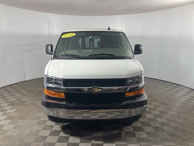 2024 Chevrolet Express Cargo 2500 WT
