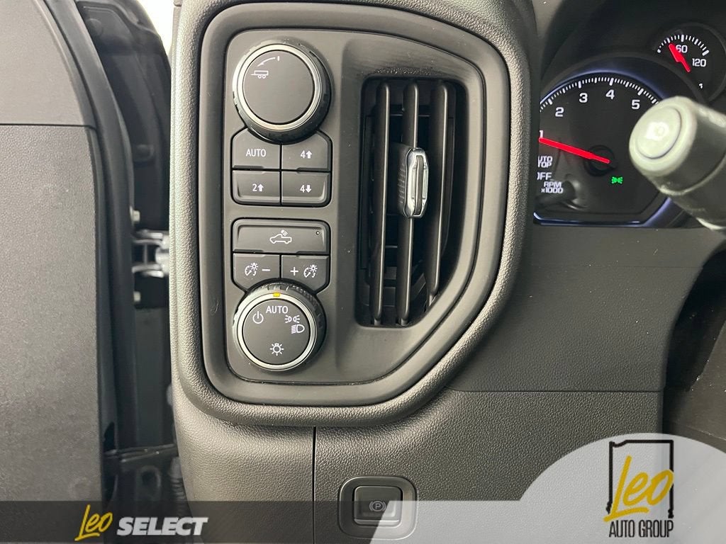 2023 Chevrolet Silverado 1500 Custom Trail Boss