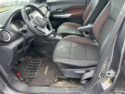 2020 Nissan Kicks SR
