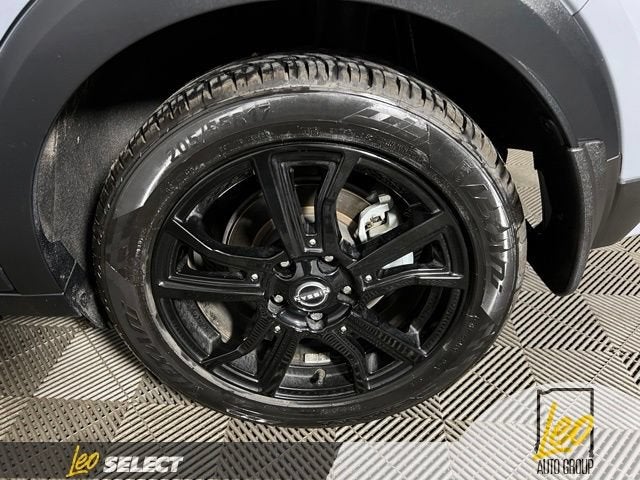 2023 Nissan Kicks SR Xtronic CVT