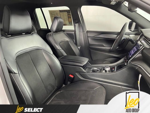 2023 Jeep Grand Cherokee Altitude 4x2