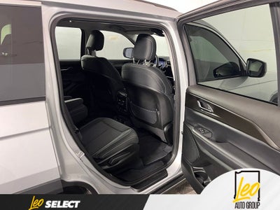 2023 Jeep Grand Cherokee L Laredo 4x2