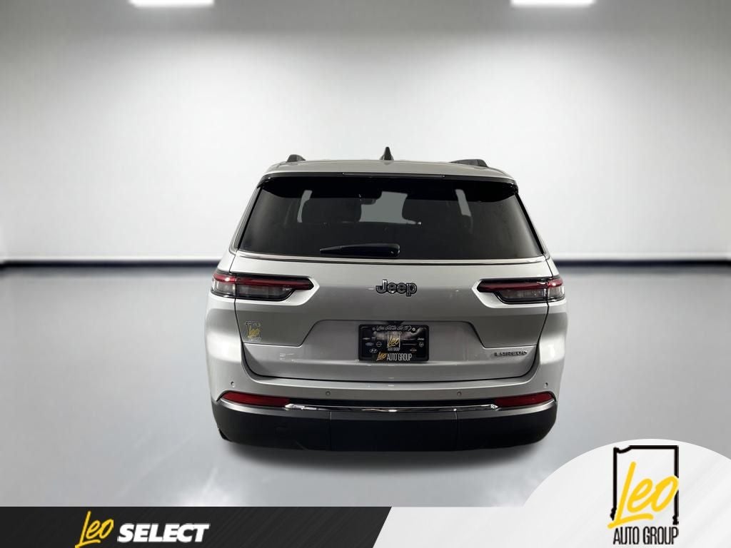 2023 Jeep Grand Cherokee L Laredo 4x2