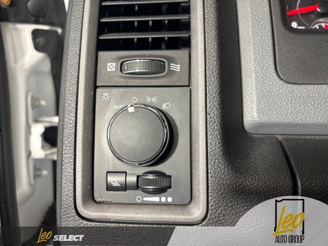 2018 RAM 1500 Tradesman Crew Cab 4x4 5'7' Box