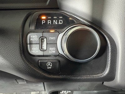 2022 RAM 1500 Big Horn Crew Cab 4x4 5'7' Box