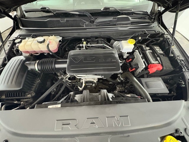 2022 RAM 1500 Big Horn Crew Cab 4x4 5'7' Box