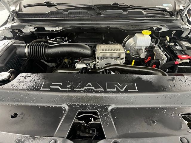 2022 RAM 1500 Big Horn Crew Cab 4x4 5'7' Box