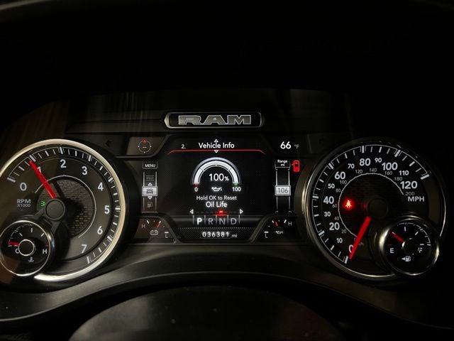 2022 RAM 1500 Big Horn Crew Cab 4x4 5'7' Box