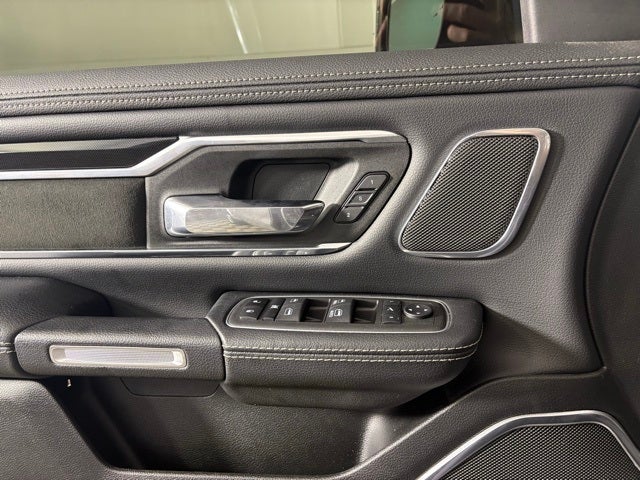 2022 RAM 1500 Laramie Crew Cab 4x4 5'7' Box