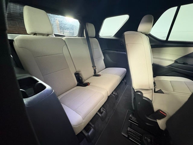 2023 Chevrolet Traverse FWD LS