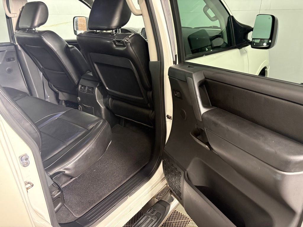2014 Nissan Titan SL