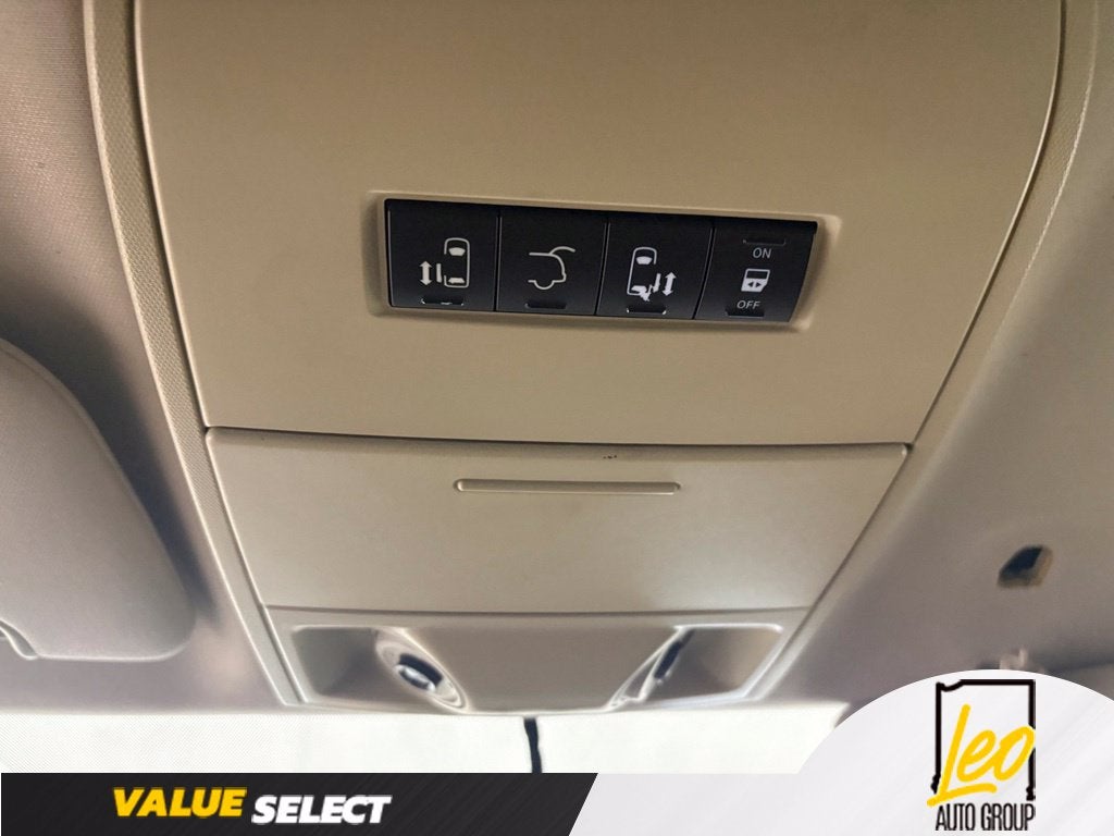 2014 Chrysler Town & Country Touring-L