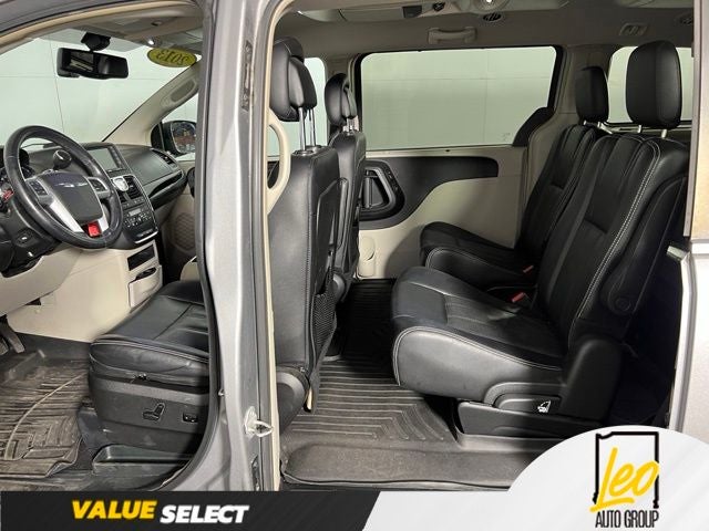 2013 Chrysler Town & Country Touring-L