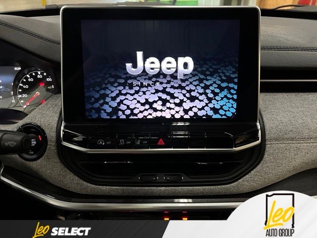2023 Jeep Compass Latitude Lux FWD